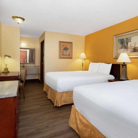 Travelodge By Wyndham Albuquerque East Dış mekan fotoğraf