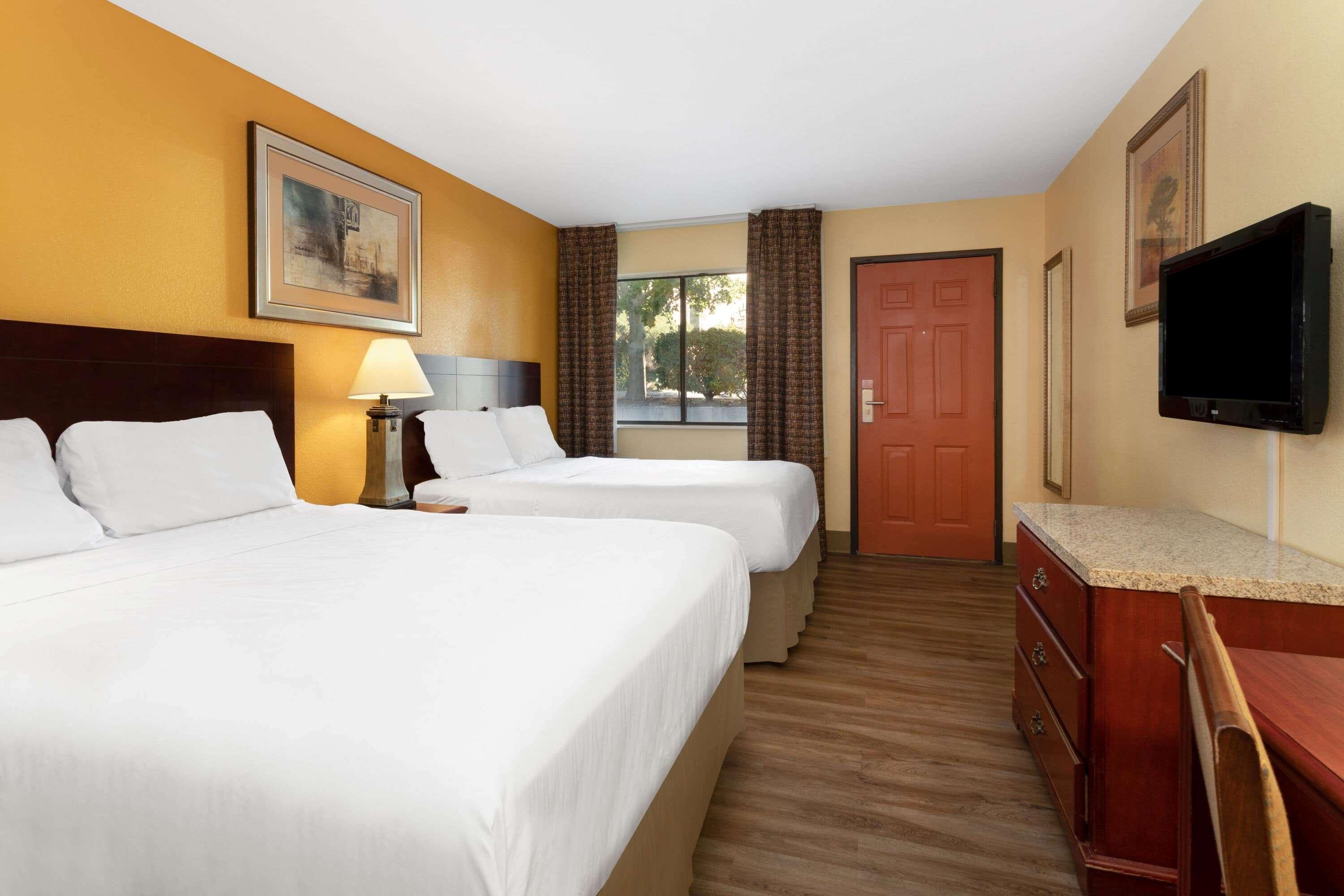 Travelodge By Wyndham Albuquerque East Dış mekan fotoğraf