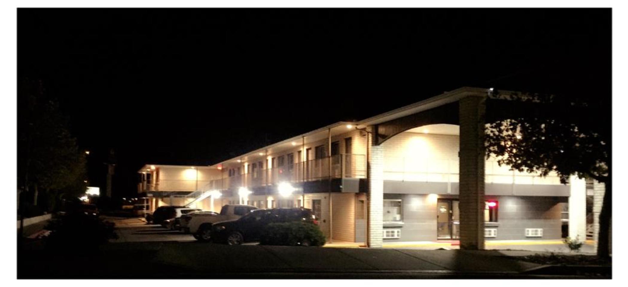 Travelodge By Wyndham Albuquerque East Dış mekan fotoğraf